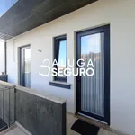 Rent 2 bedroom apartment of 80 m² in Porto