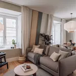 Rent 4 bedroom apartment of 65 m² in Lisboa