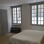 Rent 1 bedroom apartment of 65 m² in Paris