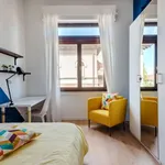 Rent a room of 469 m² in milan