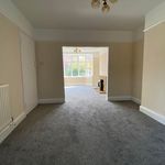 Rent 3 bedroom flat in South West England