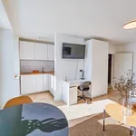 Miete 4 Schlafzimmer wohnung von 33 m² in Düsseldorf