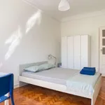 Rent a room in lisbon