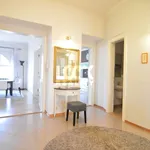 Pronajměte si 4 ložnic/e byt o rozloze 150 m² v Prague