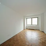 Rent 2 bedroom apartment of 102 m² in New York City