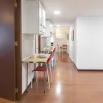 Rent a room of 250 m² in Madrid