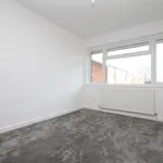 Rent 4 bedroom flat in South East England