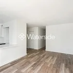 Rent 2 bedroom apartment of 875 m² in Manhattan