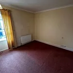 Rent 3 bedroom apartment in Yorkshire And The Humber