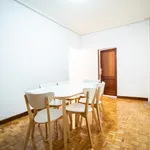 Alquilar 5 dormitorio apartamento en Madrid