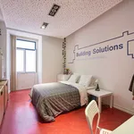 Rent a room of 399 m² in Lisboa