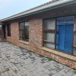 Rent 3 bedroom house in Kouga Local Municipality