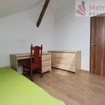 Pronajměte si 10 ložnic/e byt o rozloze 18 m² v Pardubice