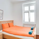 Pronajměte si 2 ložnic/e byt o rozloze 70 m² v Prague