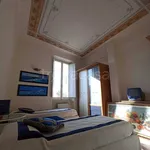 Affitto 7 camera appartamento di 145 m² in Sestri Levante