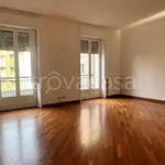 Rent 4 bedroom apartment of 150 m² in Milano