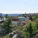 Pronajměte si 20 ložnic/e byt o rozloze 195 m² v Prague