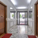 Rent 4 bedroom apartment of 145 m² in Rome