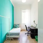 Rent a room of 95 m² in milan