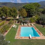 Rent 12 bedroom apartment of 300 m² in Cortona