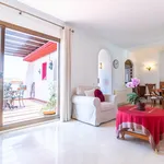 Rent 4 bedroom house of 161 m² in Marbella