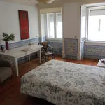 Rent 3 bedroom apartment in Lisbon