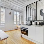 Rent 2 bedroom apartment of 360 m² in Paris