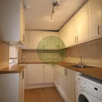 Rent 4 bedroom house in Leeds