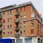 Rent 1 bedroom apartment of 50 m² in milan