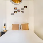 Rent 1 bedroom apartment of 30 m² in Lisbon