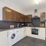 Rent 6 bedroom house in Leeds