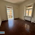 Affitto 6 camera appartamento di 180 m² in Naples