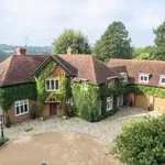 Rent 6 bedroom house in South East England