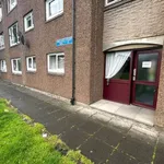 Rent 3 bedroom flat in Scotland