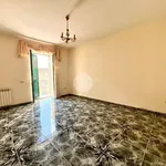 Affitto 2 camera appartamento di 75 m² in Naples