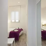 Rent 2 bedroom apartment of 57 m² in barcelona