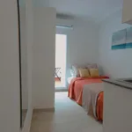 Alquilo 2 dormitorio apartamento de 18 m² en Madrid