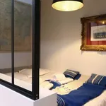 Appartement de 150 m² avec 1 chambre(s) en location à Lyon