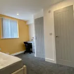 Rent 5 bedroom house in West Midlands