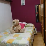 Rent 3 bedroom apartment in Barcelona