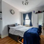 Rent 3 bedroom apartment in South East England