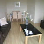 Rent 2 bedroom flat in Woking