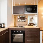 Rent 3 bedroom apartment of 77 m² in Paris