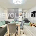 Rent 3 bedroom apartment of 89 m² in Генерали