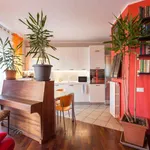 Rent a room of 90 m² in milan