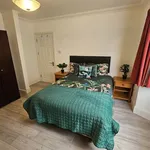 Rent 5 bedroom house in East Of England