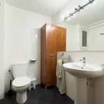 Rent a room of 100 m² in barcelona