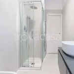 Rent 3 bedroom apartment of 69 m² in Milano