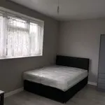 Rent 3 bedroom flat in West Midlands