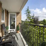 Rent 2 bedroom flat in Brighton